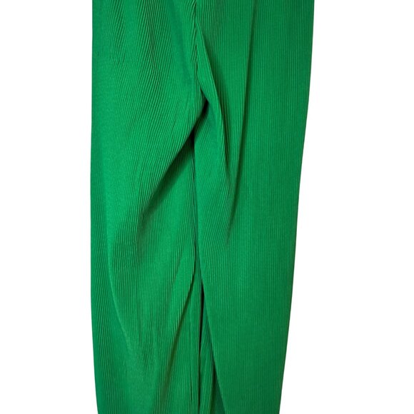 2/$30 NWT PrettyLittleThing Size 6 Green Pleated Trousers Polyester - Picture 7 of 16